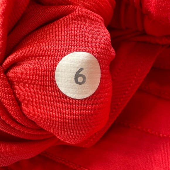 Lululemon Orange Hotty Hot 2.5 inch shorts - Picture 6 of 6